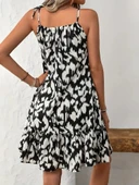 Kadın omuzdan bağlamalı desenli fırfırlı süprem elbise - 4