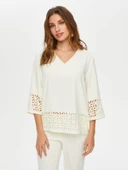 Delik İşi Detaylı V Yaka 3/4 Kol Bluz Bluz Faik Sönmez thumbnail 7