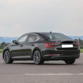 Skoda Superb 2020-2024 Bagaj Kapaktaki Kapatma Tuşu Düğmesi 3C0959831A - 2