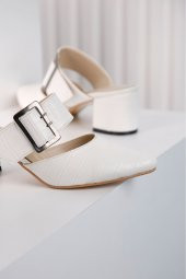 Elegant Topuklu Beyaz Terlik - 4