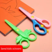 Çocuklar için Kağıt Kesme Seti - 96 Çizgi Desenli (Makas + Kart) - 4