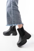 Siyah Yüksek Tabanlı Lastikli Günlük Kadın Bot - 1