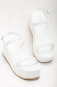 Beyaz Dolgu Topuk Kadın Sandalet thumbnail 4