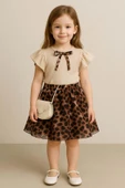 Kız Çocuk Bisiklet Yaka Kurdele Detaylı Bluz Beli Lastikli Leopar Desenli Etekli Takım thumbnail 1