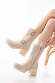 Bej Toka Aksesuarlı Fermuarlı Kalın Topuklu Günlük Kadın Bot thumbnail 2