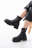 Siyah Streç Fermuarlı Günlük Kadın Bot thumbnail 4