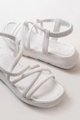 841-841 Beyaz Lastikli Günlük Kadın Sandalet thumbnail 3