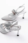 Gümüş Simli Günlük Arkası Açık Baret Tokalı Topuklu Bayan Ayakkabı - 5