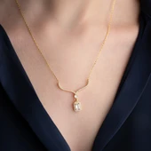 Vaoov 925 Ayar Gümüş Baget Taşlı Gold Sallantılı Hediye Kolye thumbnail 4