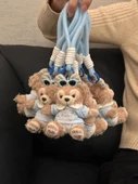 Sevimli Ayıcık Desenli Çanta Kolye Bebek Anahtarlık - Tatlı Yüz Gül + Bebek Tulumu + Güneş Gözlüğü + Kordon - 1