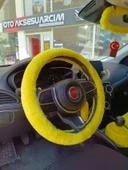 Yumuşak Tüylü Peluş Direksiyon Kılıfı Sarı - 1