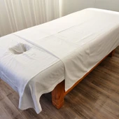 Güzellik Salonu Yatak Örtüsü Seti - Beyaz - Yatak Örtüsü + Kirli Yorgan Kılıfı + Delikli Havlu thumbnail 1