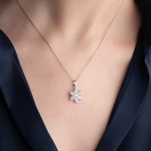 Vaoov 925 Ayar Gümüş Damla Taşlı Çiçek Kolye thumbnail 5