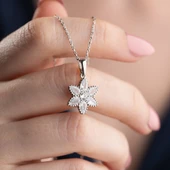 Vaoov 925 Ayar Gümüş Damla Taşlı Çiçek Kolye thumbnail 3