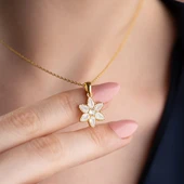 Vaoov 925 Ayar Gümüş Damla Taşlı Gold Çiçek Kolye thumbnail 3