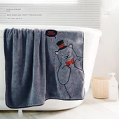 Centilmen Ayı Desenli Mercan Polar Banyo Havlusu - Yıldız Gri - 1