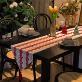 Fransız Tarzı Kalp Desenli Masa Örtüsü - Kırmızı Kalp Köşeli - 30x220cm thumbnail 3