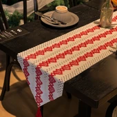 Fransız Tarzı Kalp Desenli Masa Örtüsü - Kırmızı Kalp Köşeli - 30x220cm thumbnail 1