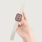 Manyetik Silikon Apple Watch Kordonu - S9/8/7 (45mm) - Siyah - 3