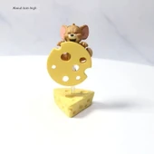 Tom ve Jerry Peynir Serisi Peynirli Jerry Özel Figür - Kör Kutu thumbnail 1
