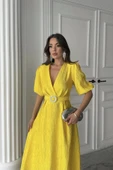 Sarı Işıltılı Kemerli Kruvaze Elbise - 3