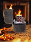 Hakiki Deri Kılıflı Benzinli Zippo Tarzı Çakmak thumbnail 1