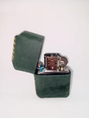 Hakiki Deri Kılıflı Benzinli Zippo Tarzı Çakmak - Yeşil thumbnail 2