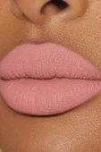 Kylie Dudak Kalemi ve Mat Likit Ruj Set 300 Koko K thumbnail 4
