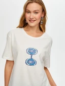 Faik Sönmez Kadın Önü Nazar Boncuğu Baskılı Yuvarlak Yaka Pamuklu T-Shirt - 10