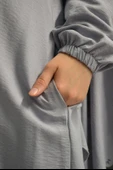 Kendinden Şallı Pamuklu Aerobin Kumaş Kadın Namaz Elbisesi  Ferace Gri thumbnail 4