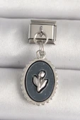 316L Çelik Gümüş Renk Çiçek İşlemeli Siyah Portre Model Nomination Charm - TJ-BC1215 - 1