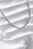 KUZGUN ONLİNE SHOP Pirinç Gümüş Renk Topçuk Detay Kadın Kolye - Lisinya - 1