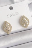 KUZGUN ONLİNE SHOP Pirinç Gold Renk Zirkon Taş İşlemeli Damla Model Kadın Küpe - Lisinya - 1