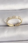 KUZGUN ONLİNE SHOP Pirinç Gold Renk Zirkon Taşlı Beyaz Mineli Ayarlanabilir Yüzük - Lisinya - 1