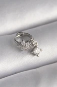 KUZGUN ONLİNE SHOP 316L Çelik Gümüş Renk Zirkon Taşlı Çiçek Model Sallantı Detay Tragus Piercing - Lisinya - 1