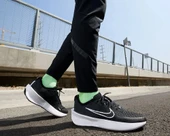 Nike FD2291-001 Interact Run Erkek Koşu Ayakkabısı - 2