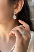 7,5 mm Çiçek Modeli İnci Kolye Bileklik Küpe Yüzük Dörtlü Set - 5
