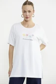 Çiçek Baskılı Bisiklet Yaka Tişört - Beyaz thumbnail 1