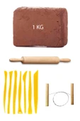 Kahve Çamur Kırmızı Kil Seramik Hamuru 1 kg Plastik Ebeşuar Seti Ahşap Merdane Çamur Kesme Teli - 1