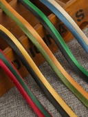 İki Renkli Yapay İpek Saten Biye Şerit - Siyah (Siyah + 156 Bordo 5 m) thumbnail 3