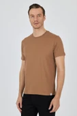 Sütlü Kahverengi Kısa Kol Bisiklet Yaka Cepsiz Pamuk Casual Slim Fit Tişört 1011250158 thumbnail 1