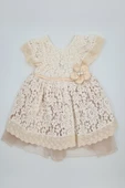 Kız Çocuk Bej Güpür Desenli Tütülü Çiçek aksesuarlı Tüllü Elbise thumbnail 2