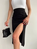 Büzgülü uzun yırtmaçlı midi boy etek siyah - 3