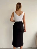 Büzgülü uzun yırtmaçlı midi boy etek siyah - 2