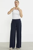 Volanlı Bol Kesim Krep Pantolon - Lacivert thumbnail 2
