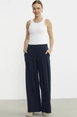 Volanlı Bol Kesim Krep Pantolon - Lacivert thumbnail 1