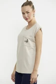 Düşük Kol Dökümlü Cepli Tişört - Taş thumbnail 5