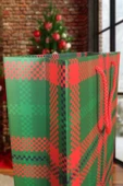 Balkan 25 Adet İpli Karton Yeşil Desenli Çanta 36x25x9cm Körüklü Bristol Yılbaşı Hediyelik thumbnail 1