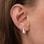 Gümüş Gözyaşı Damla Çivili Kadın Küpe thumbnail 4