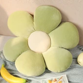 Çiçek Peluş Yastık - Yeşil Yaprak Beyaz Merkez 55x55cm - 12